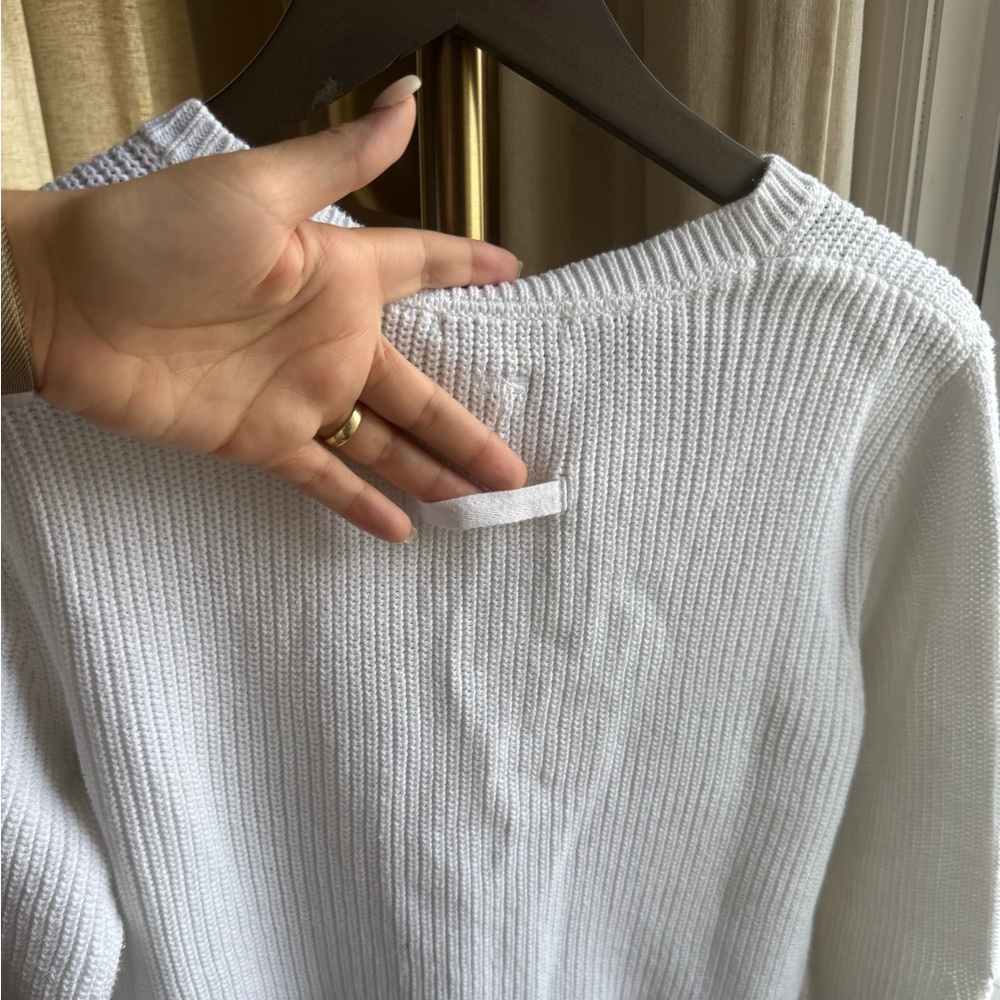 Tyler Boe Classic White V-Neck Sweater | Medium - Picture 5 of 9